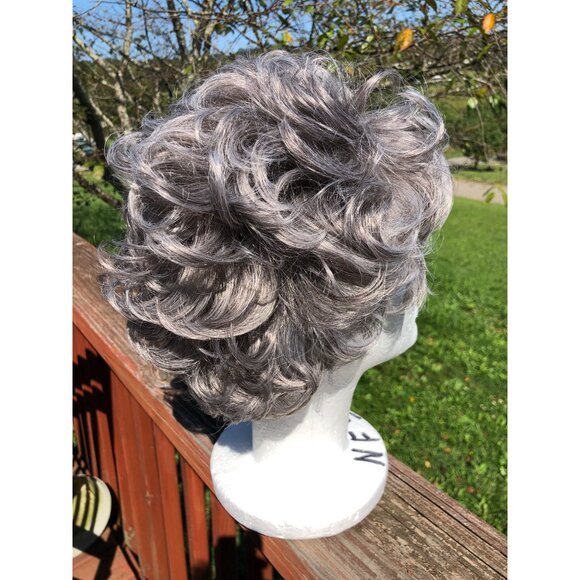 Wig Short Curly Gray With Bangs Silver Layered Hair Wavy Grey Womens - Picture 7 of 13